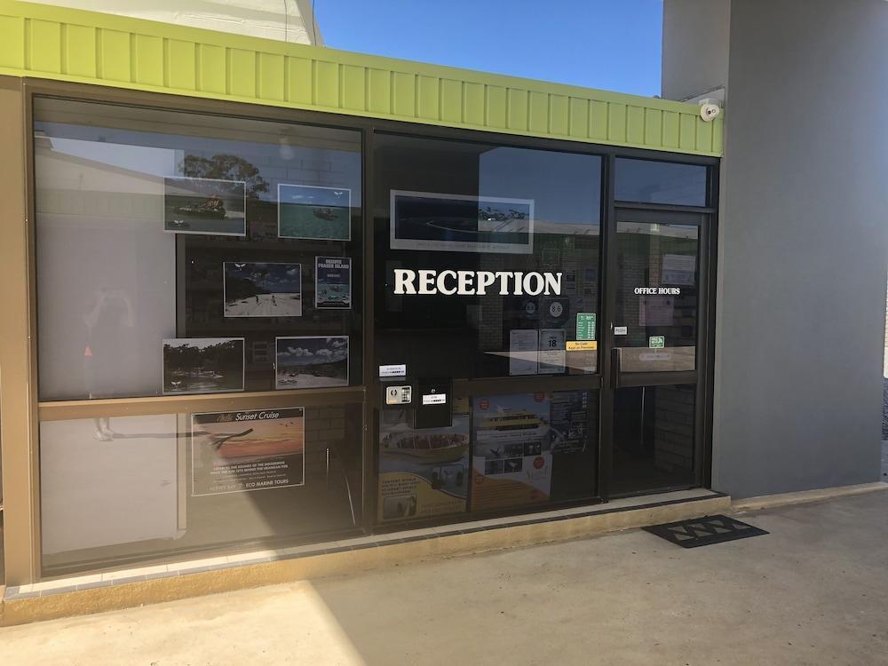 Comfort Inn On Main Hervey Bay Kültér fotó
