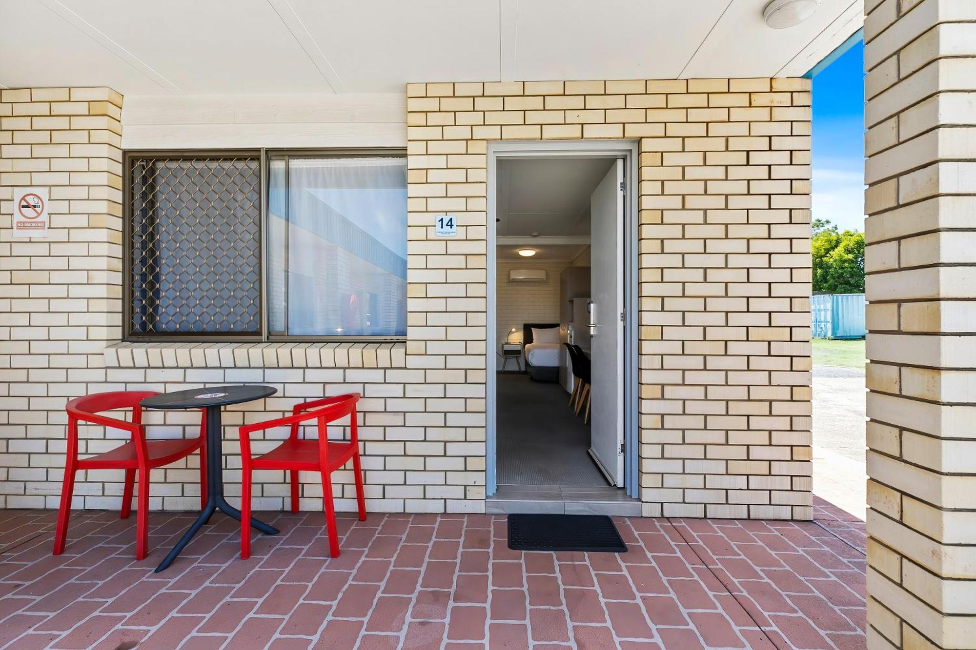 Comfort Inn On Main Hervey Bay Kültér fotó