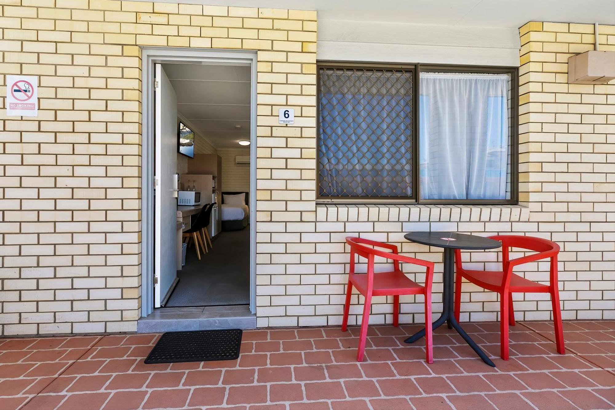 Comfort Inn On Main Hervey Bay Kültér fotó