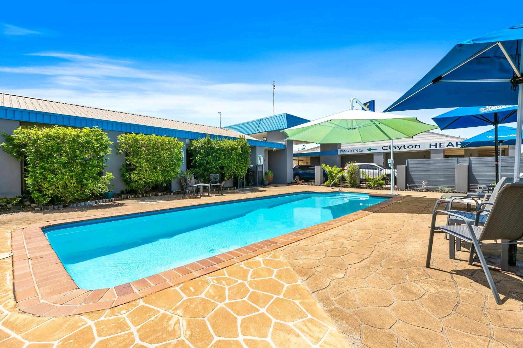 Comfort Inn On Main Hervey Bay Kültér fotó