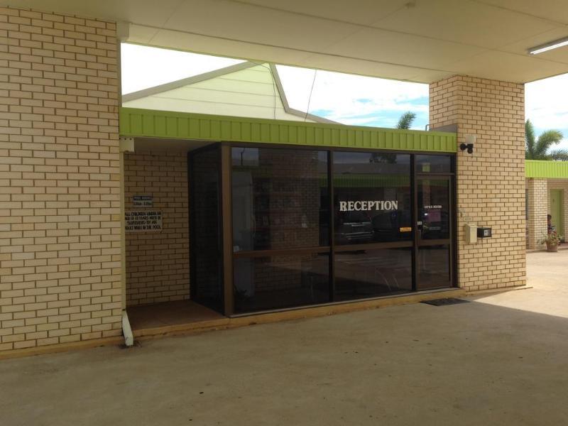 Comfort Inn On Main Hervey Bay Kültér fotó