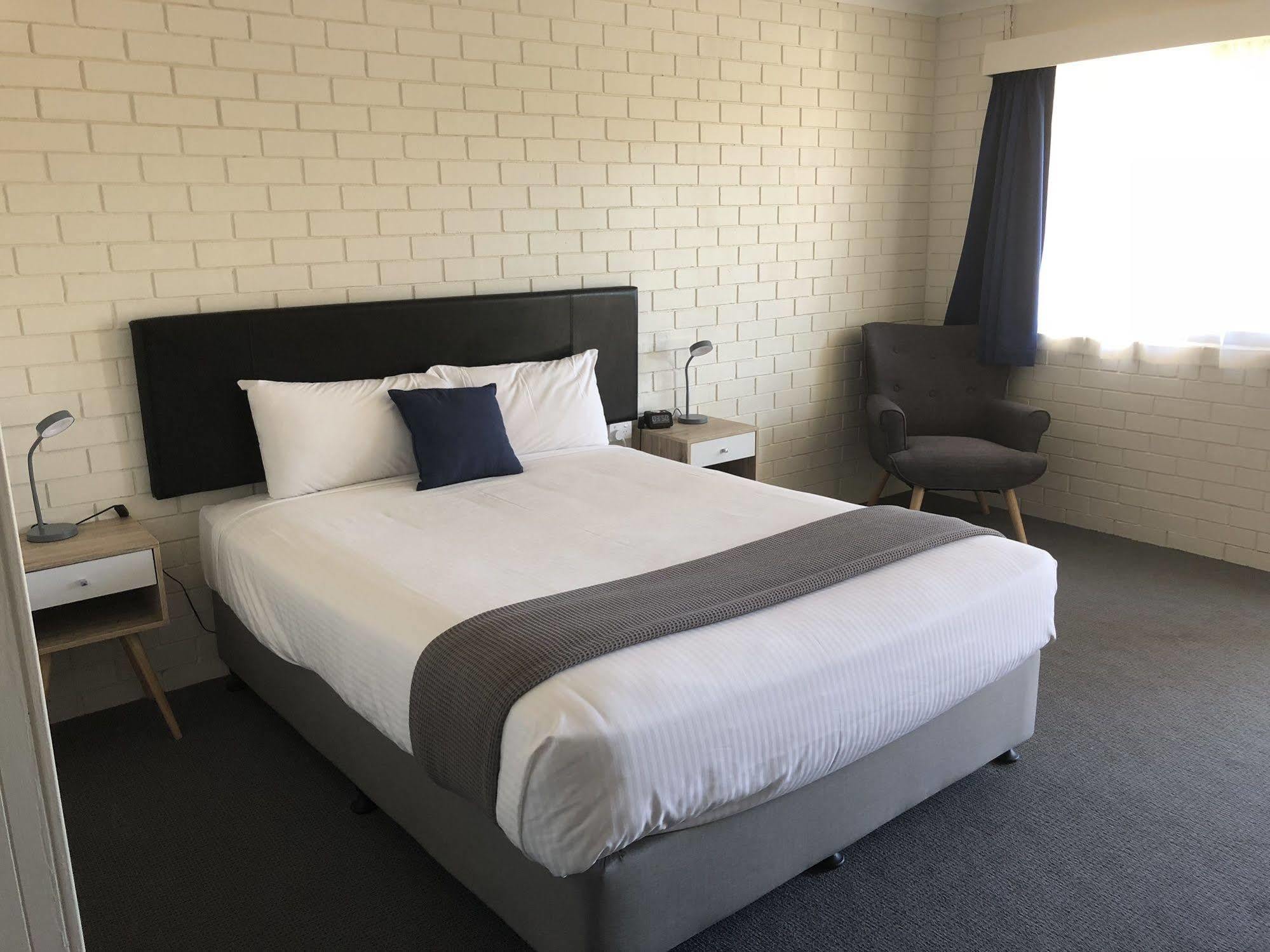 Comfort Inn On Main Hervey Bay Kültér fotó