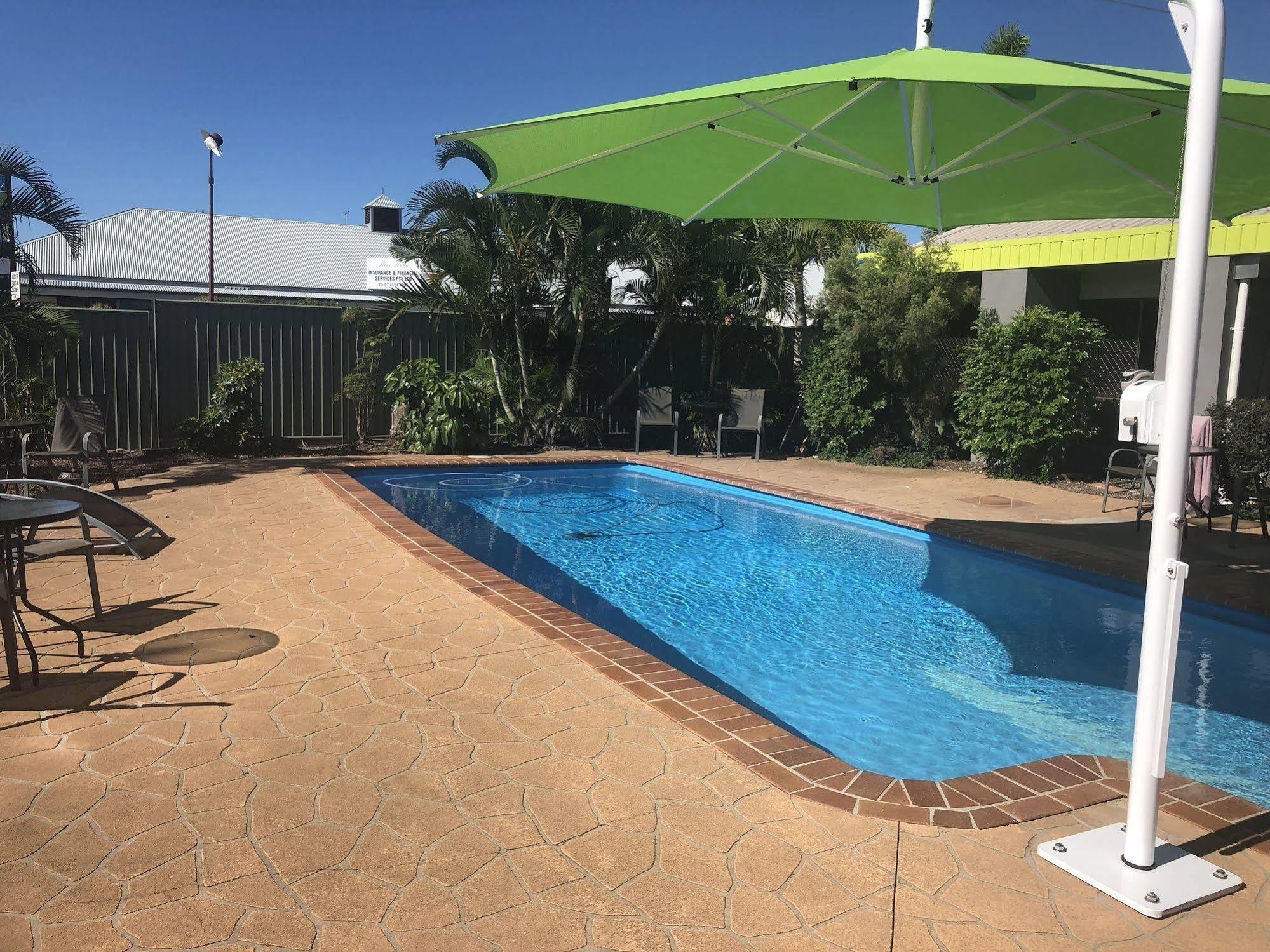 Comfort Inn On Main Hervey Bay Kültér fotó